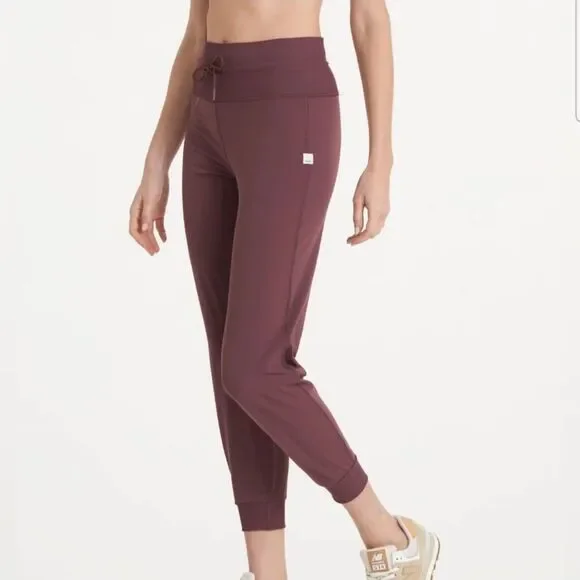 Womens Vuori  Daily Joggers, size Medium, Fig - Picture 6 of 6
